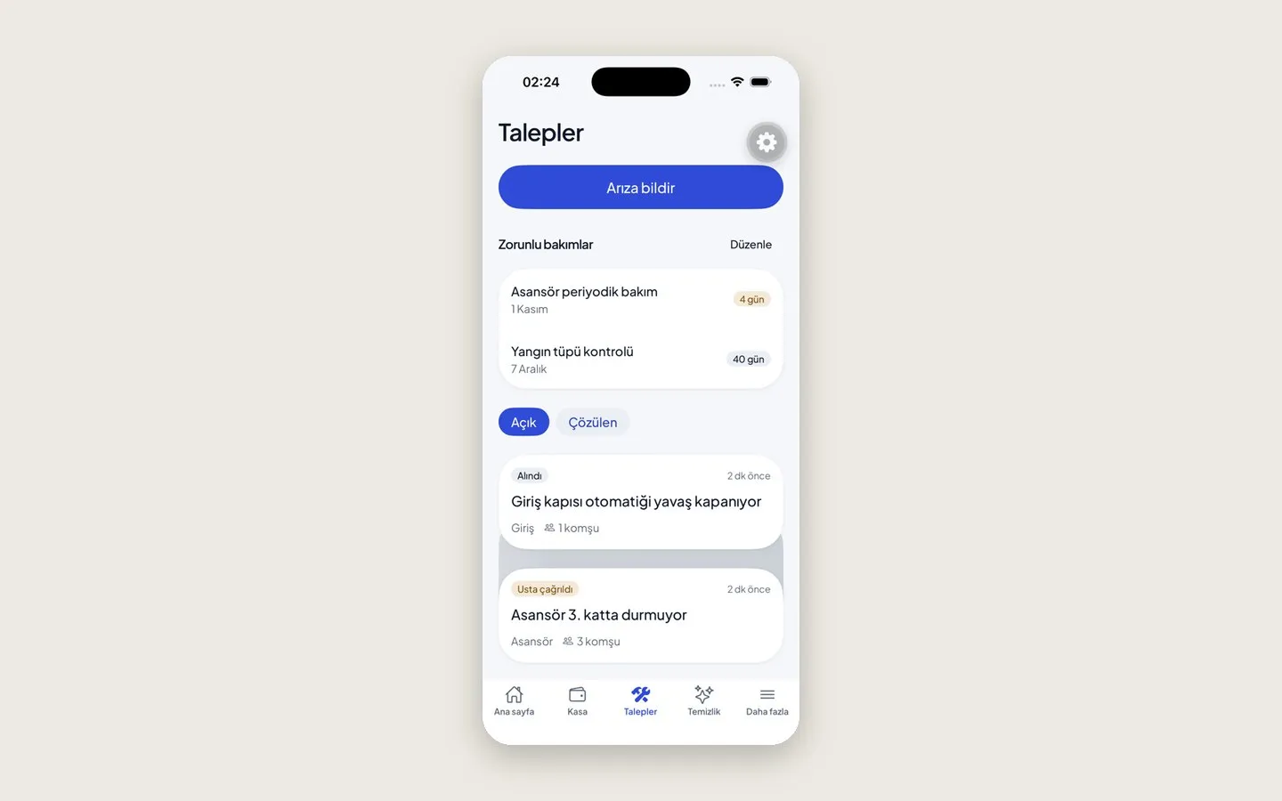Aidexy repair requests with mandatory maintenance dates (Turkish interface)